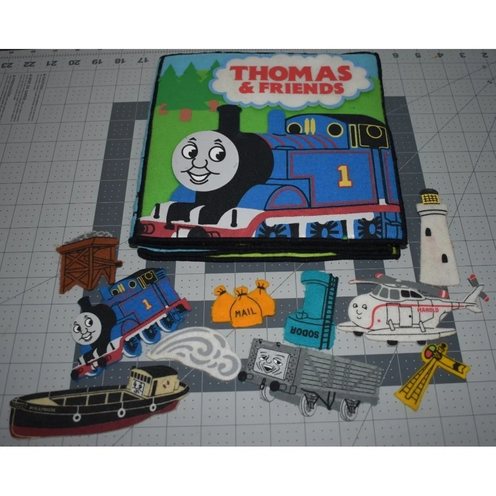 THOMAS TRAIN & FRIENDS FELT KIDS STORY Book with PIECES parts Vintage 2000